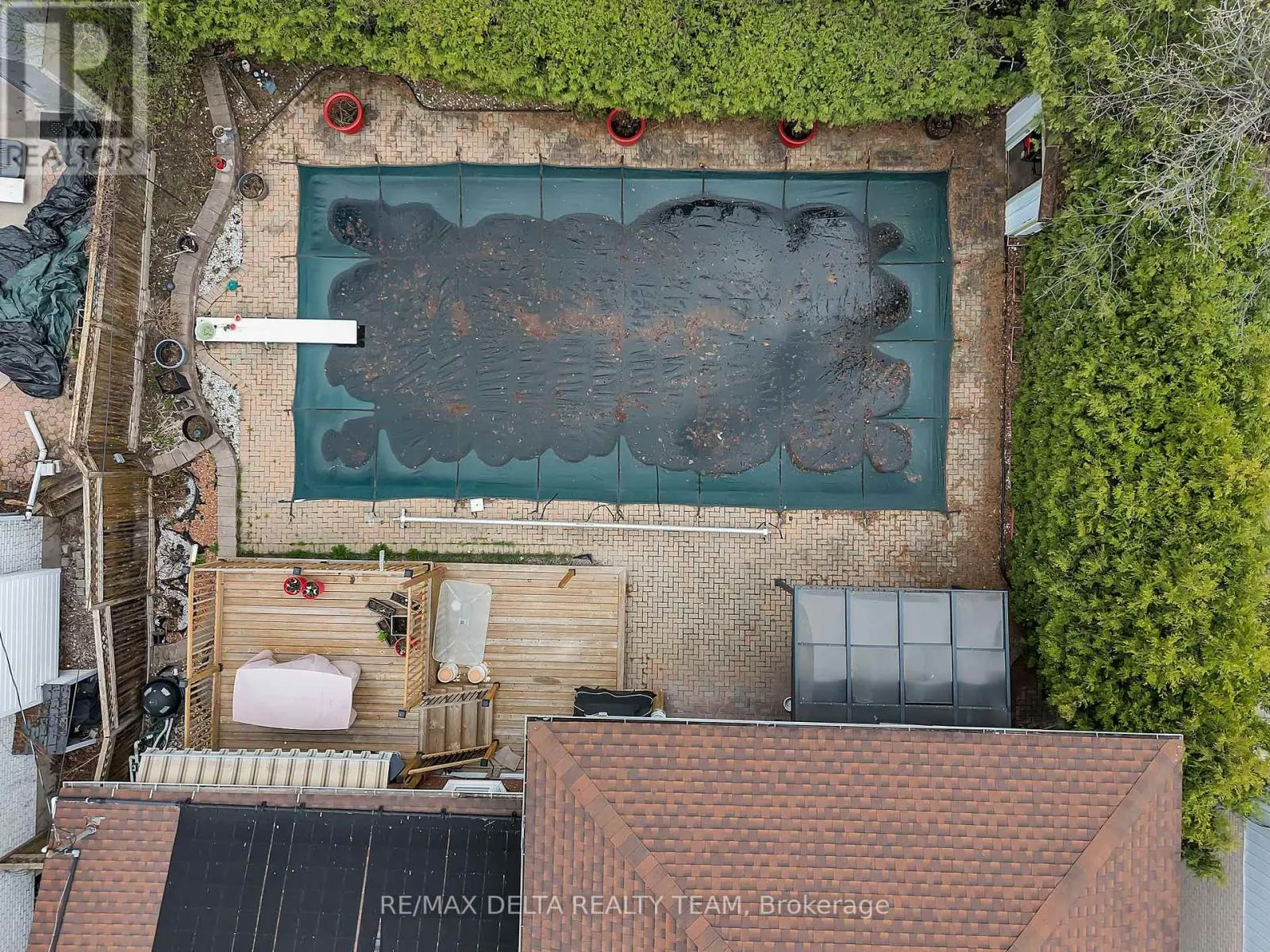 2350 GEORGINA DRIVE