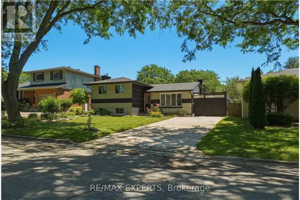 7142 ROSSEAU PLACE