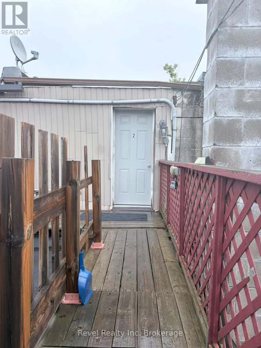 1009 ALGONQUIN AVENUE