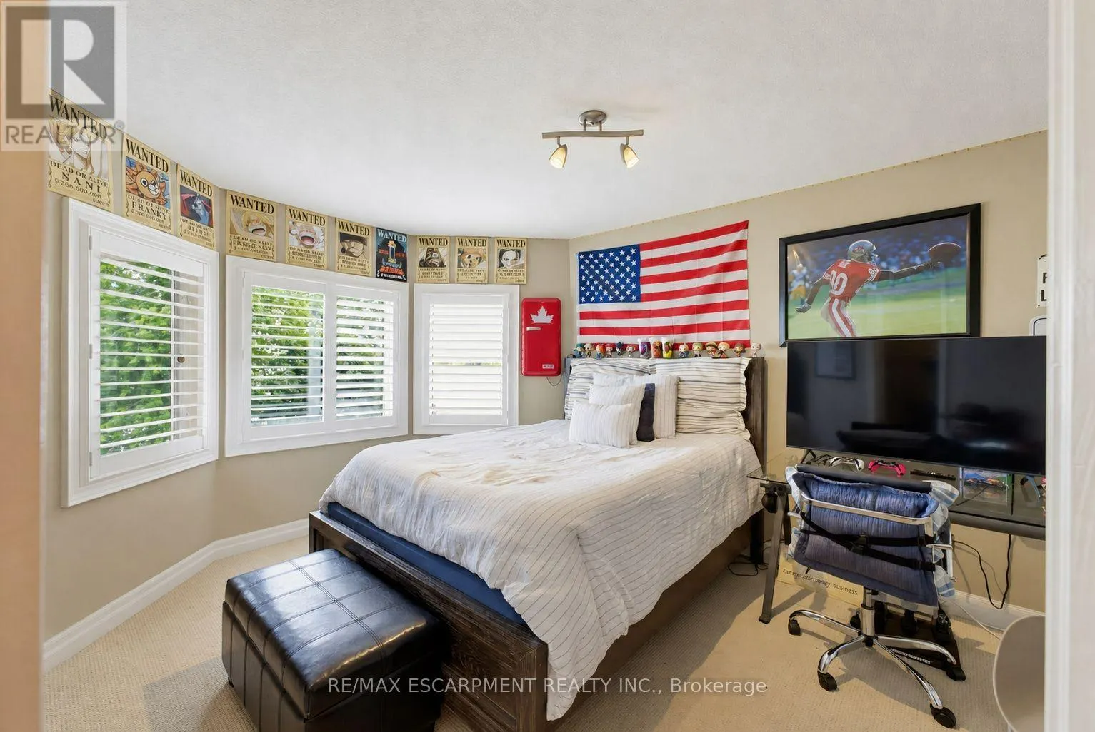 46 SANDY SHORE BOULEVARD