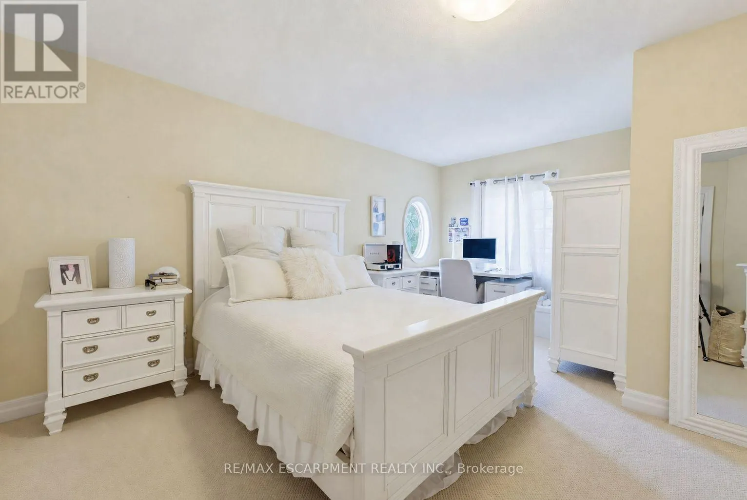 46 SANDY SHORE BOULEVARD