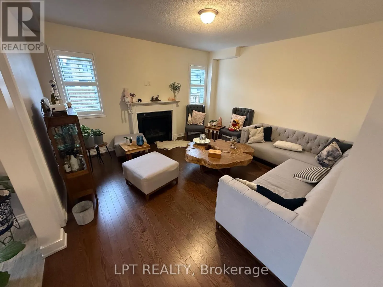 50 SPRING CREST (UPPER UNIT) WAY