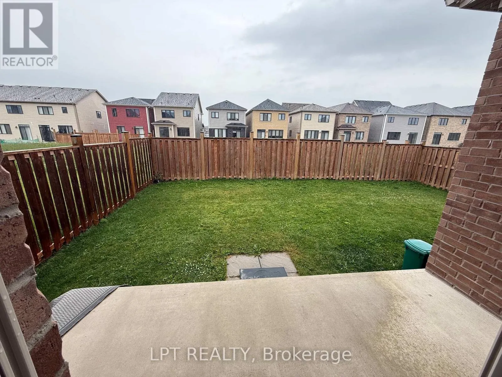 50 SPRING CREST (UPPER UNIT) WAY