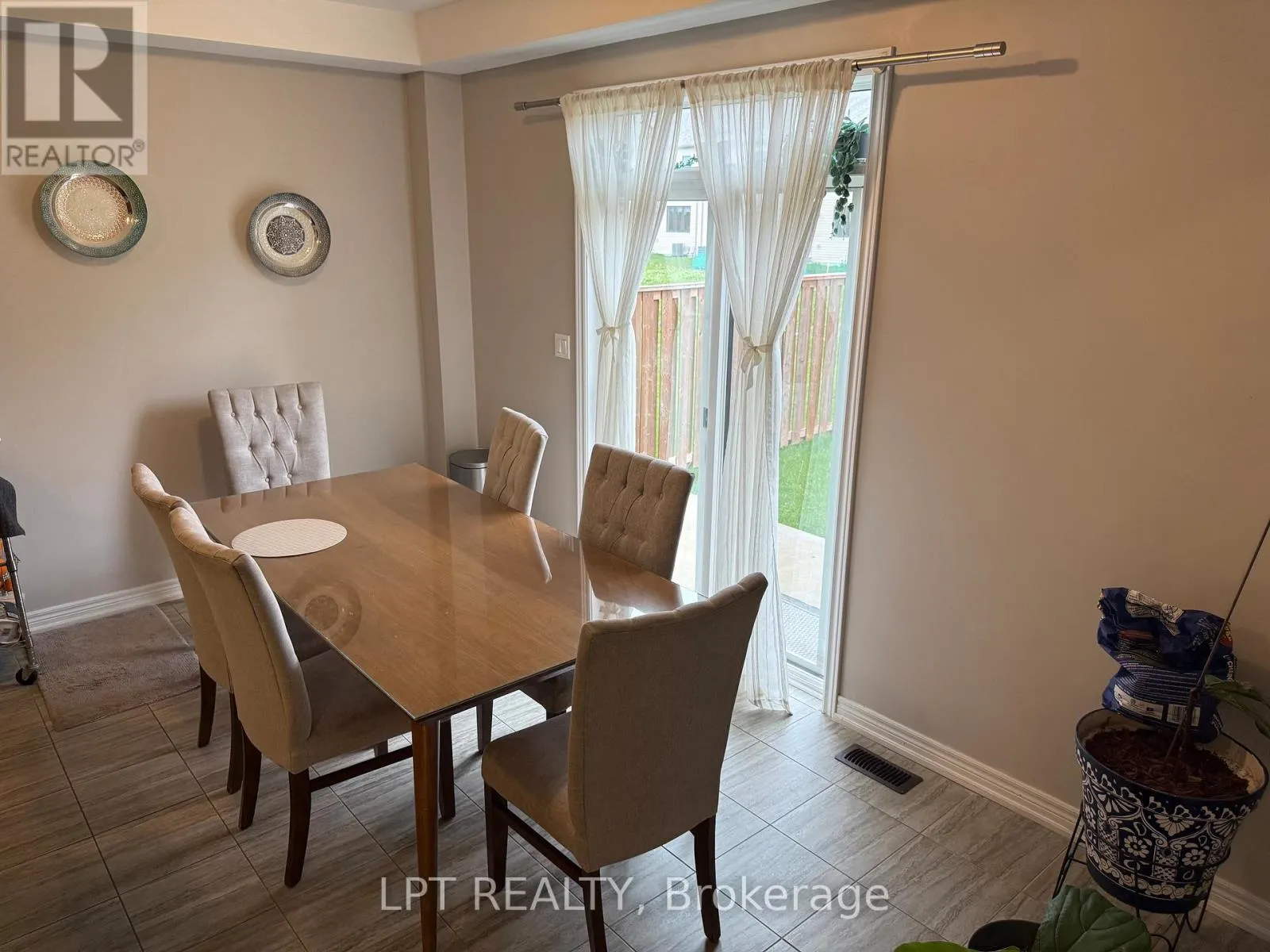 50 SPRING CREST (UPPER UNIT) WAY