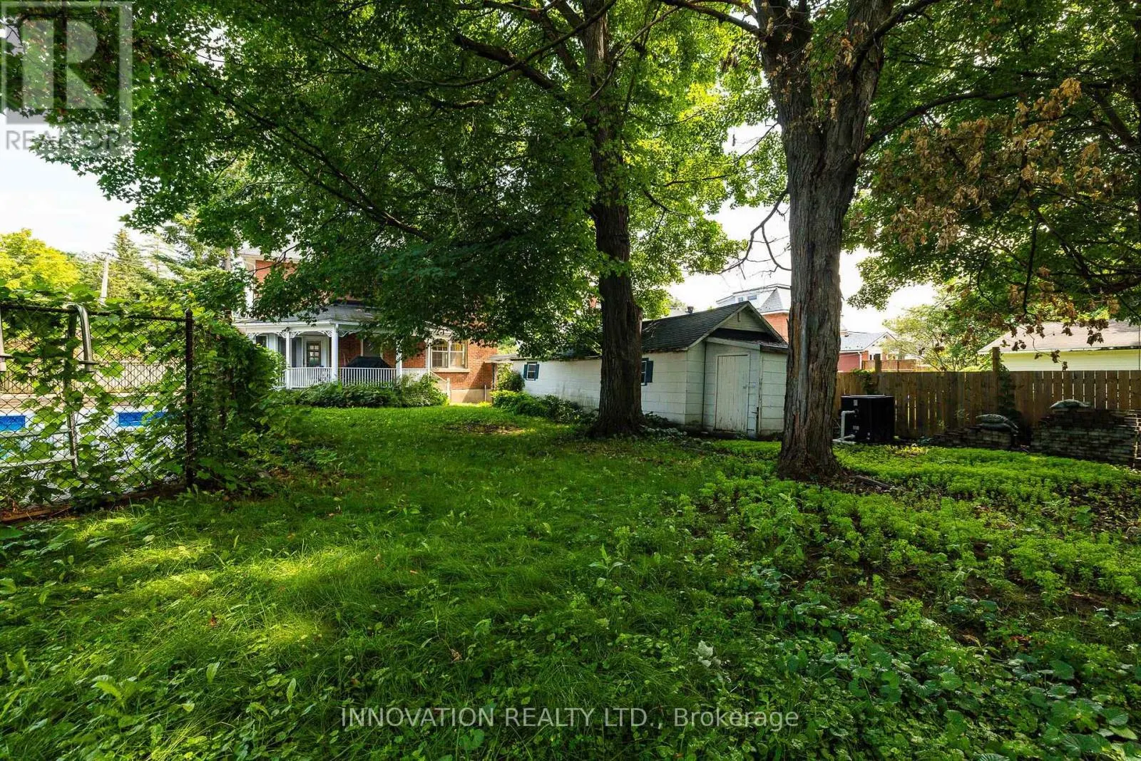 262 BELL STREET