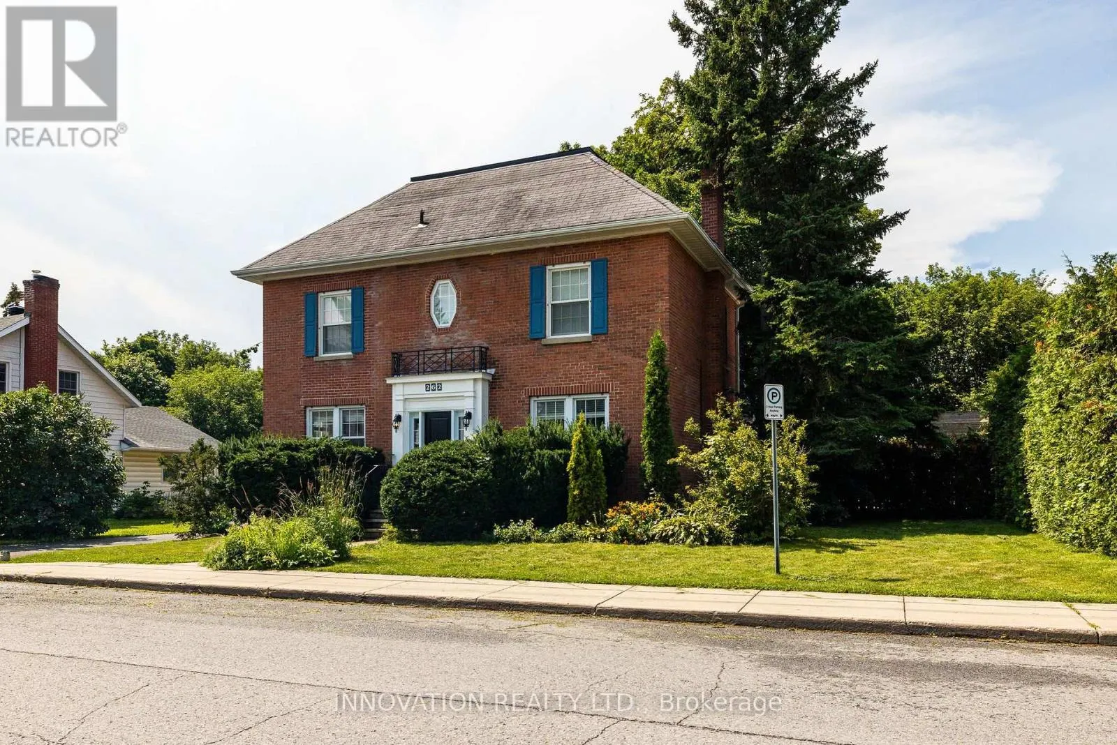 262 BELL STREET