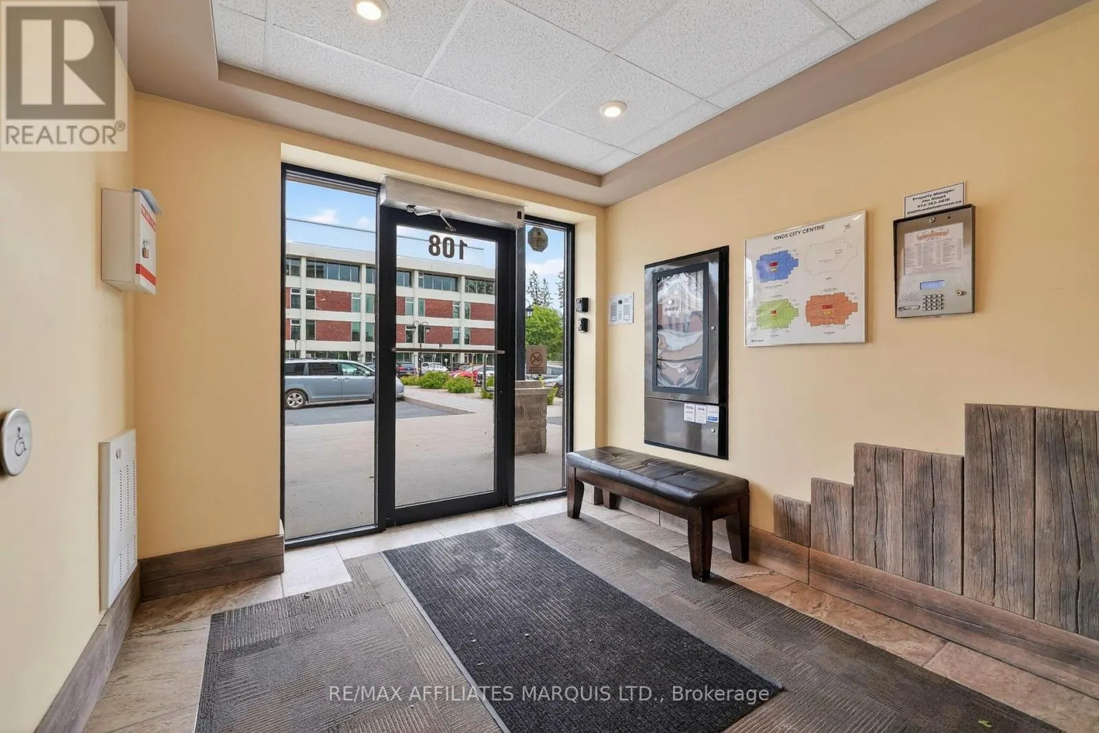 200 - 108 SECOND STREET E
