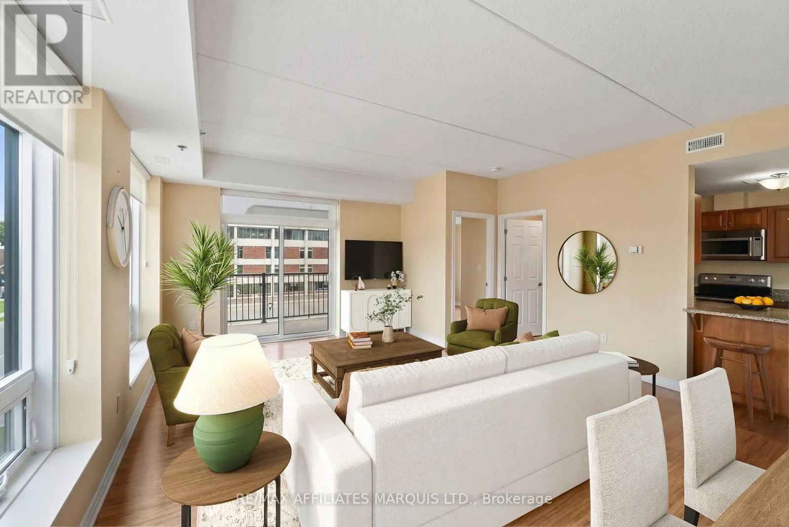 401 - 108 SECOND STREET E