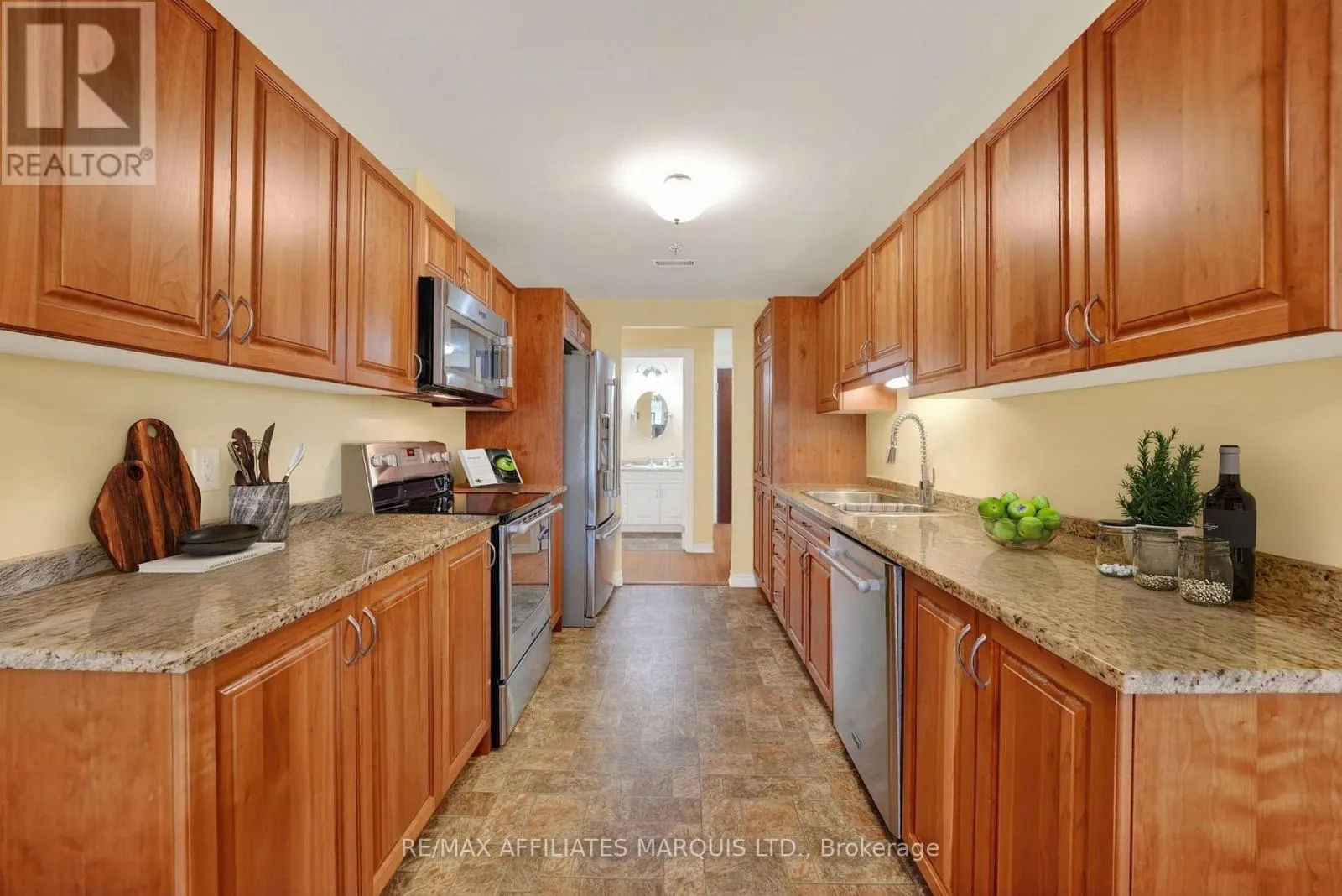 405 - 108 SECOND STREET E