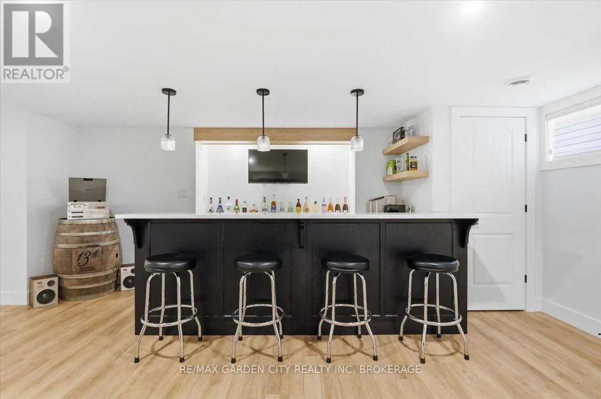 1581 RICE ROAD