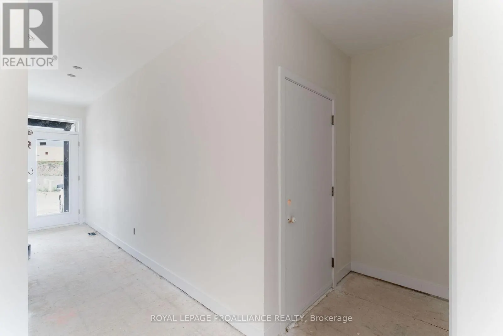 1032 TURNER DRIVE
