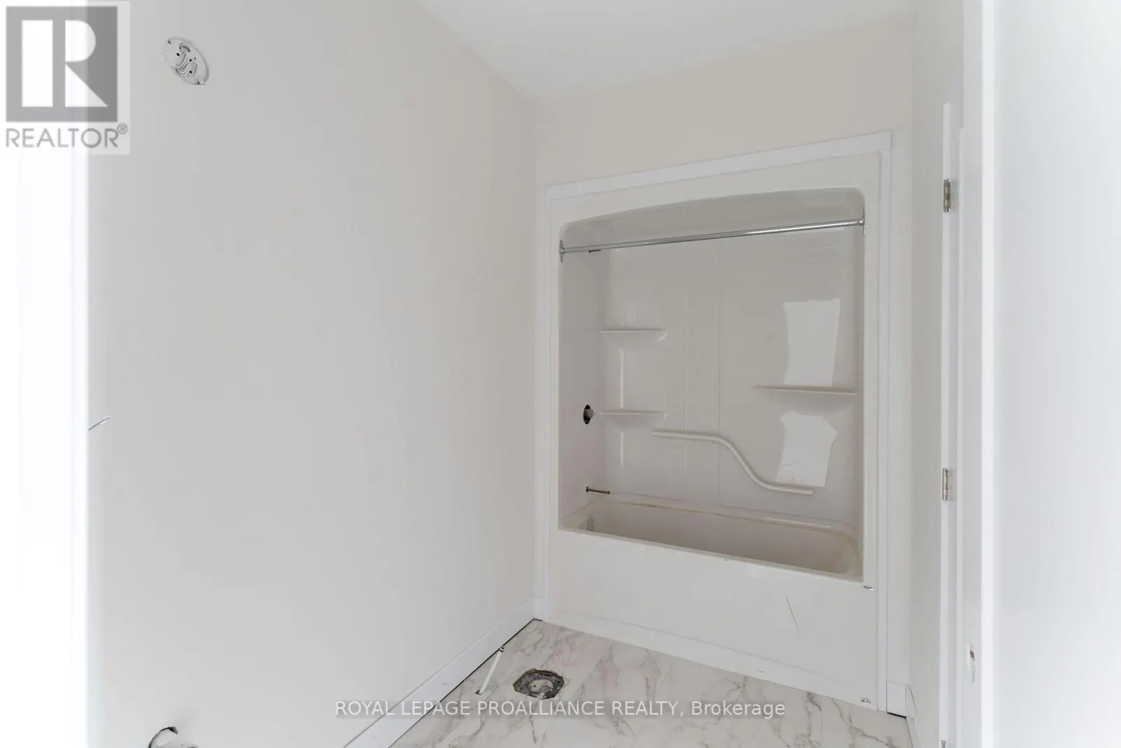 1032 TURNER DRIVE