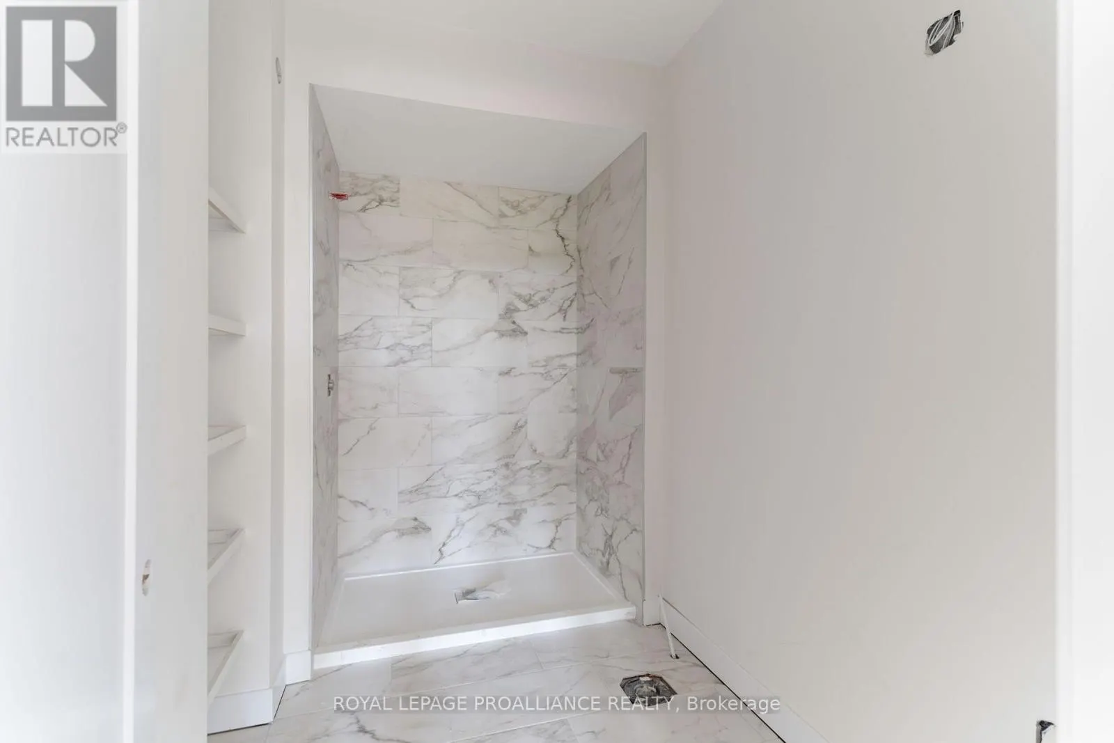 1032 TURNER DRIVE