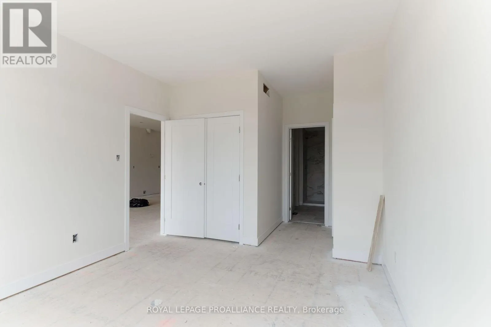 1032 TURNER DRIVE