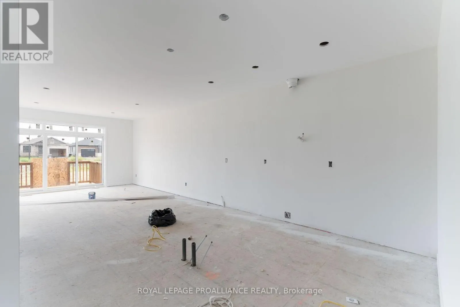 1032 TURNER DRIVE