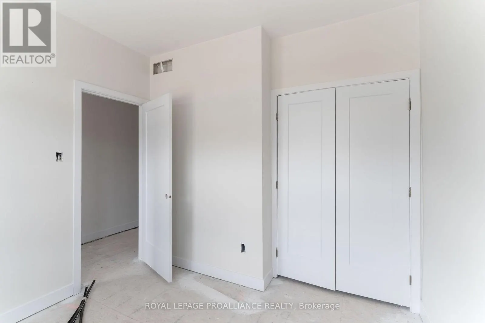 1032 TURNER DRIVE