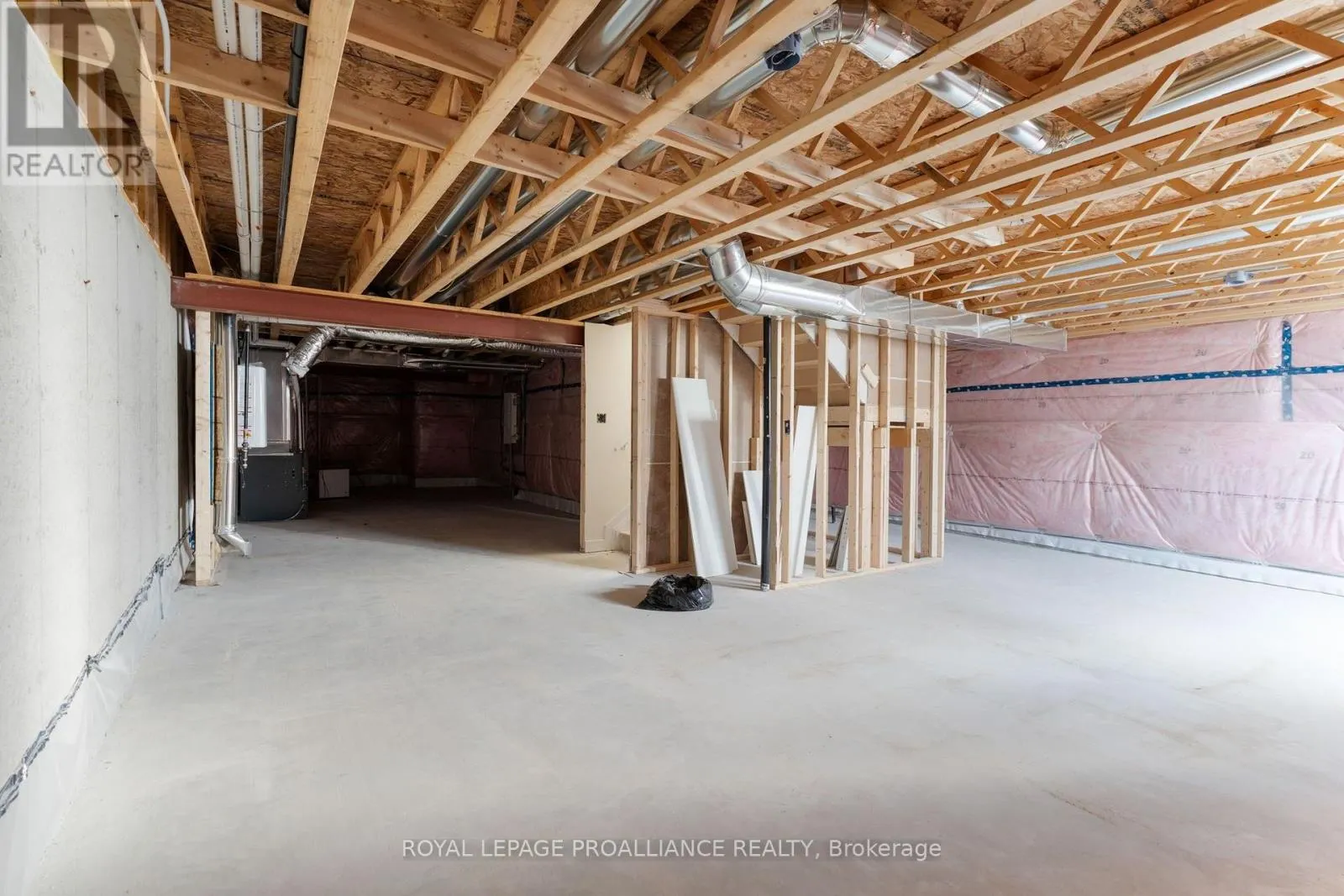1032 TURNER DRIVE