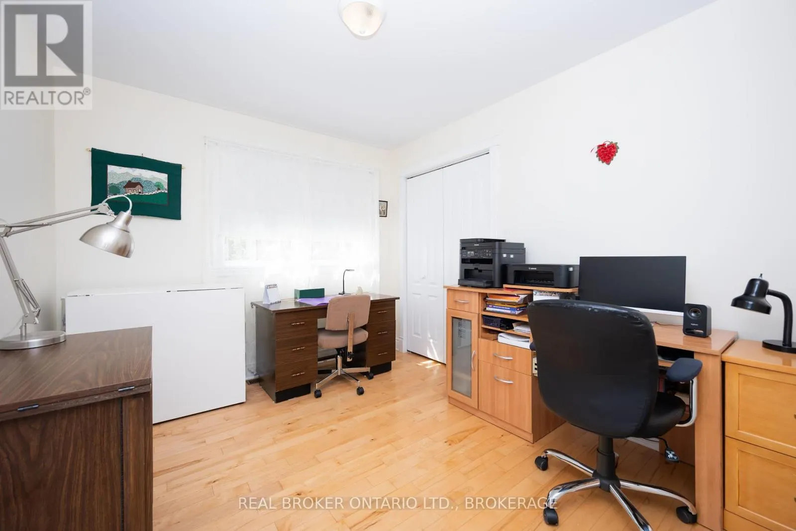 238 BISHOP STREET S