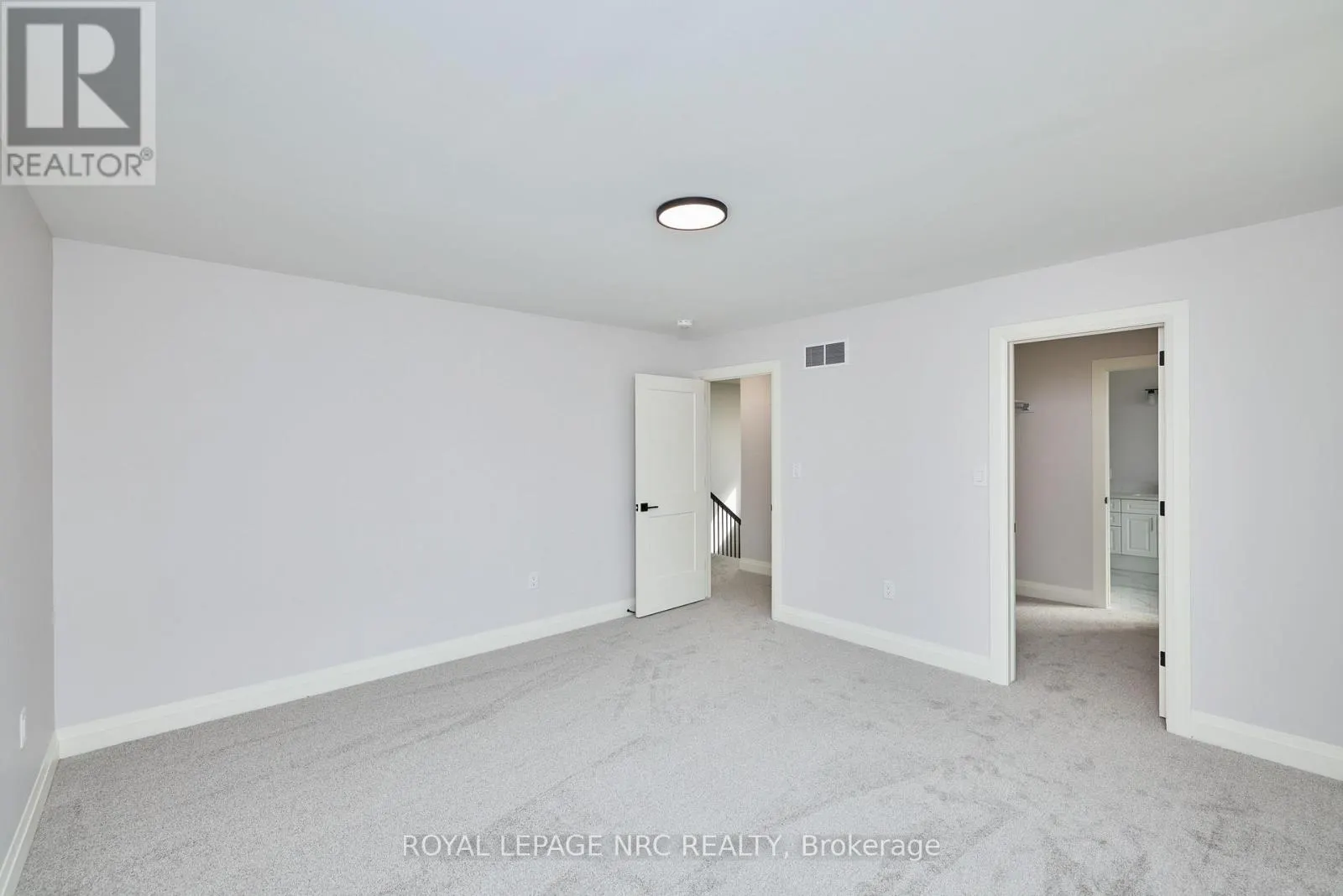 196 HODGKINS AVENUE