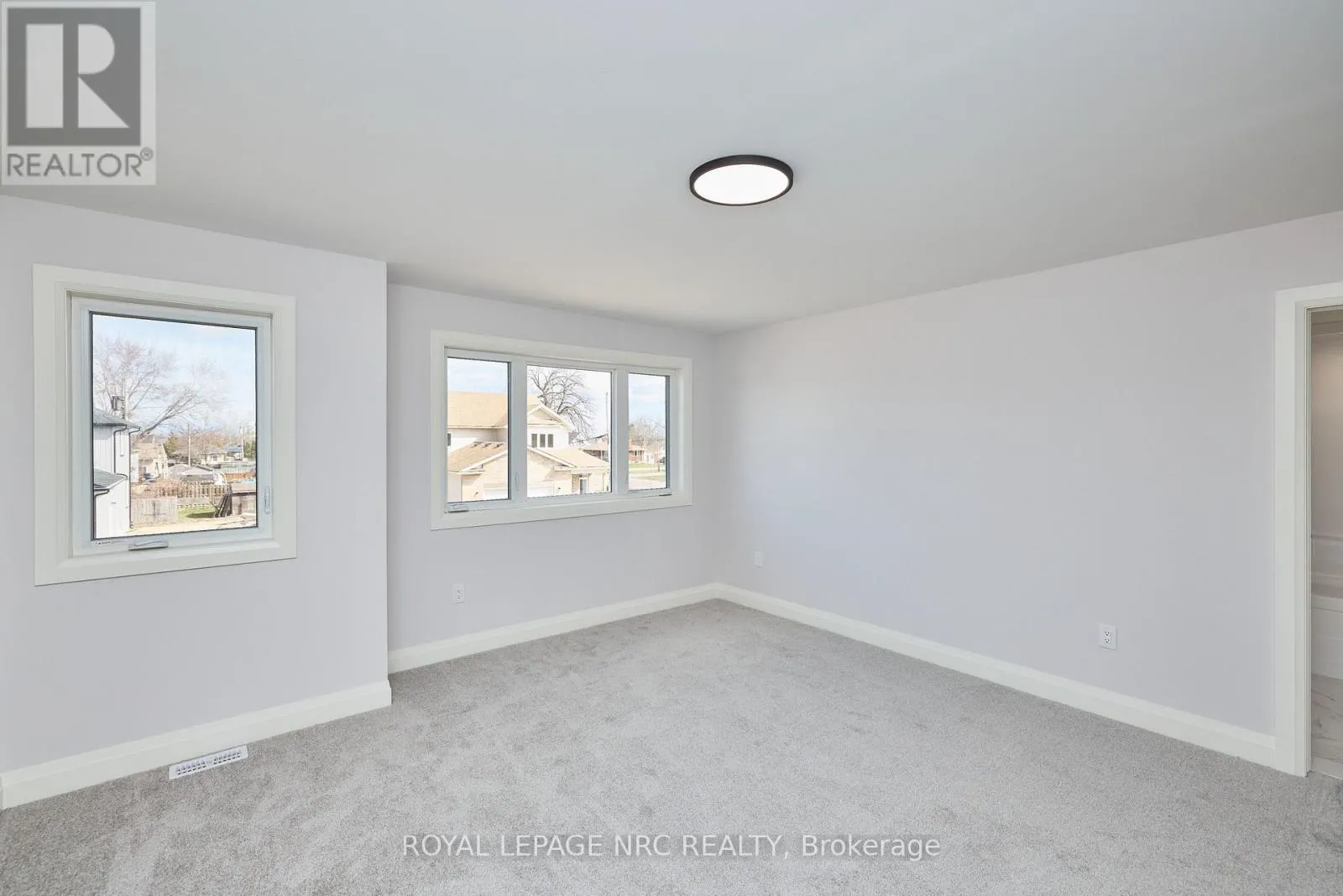 196 HODGKINS AVENUE