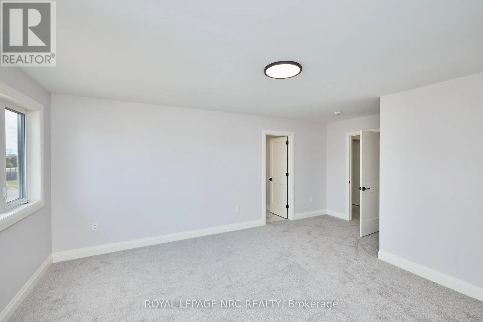196 HODGKINS AVENUE