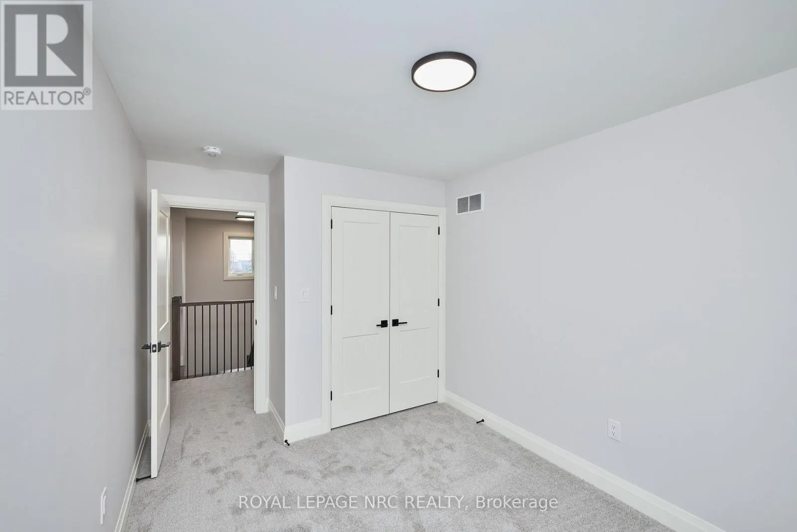 196 HODGKINS AVENUE