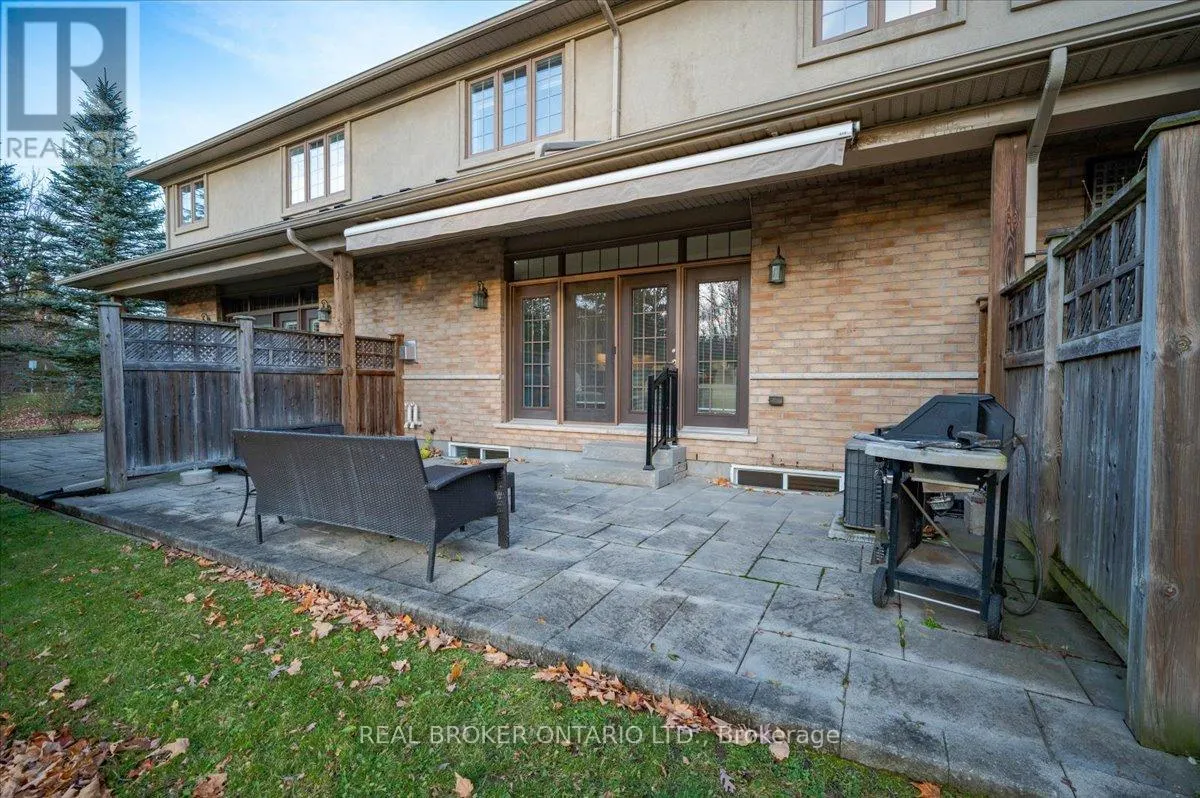 22 - 435 WINCHESTER DRIVE