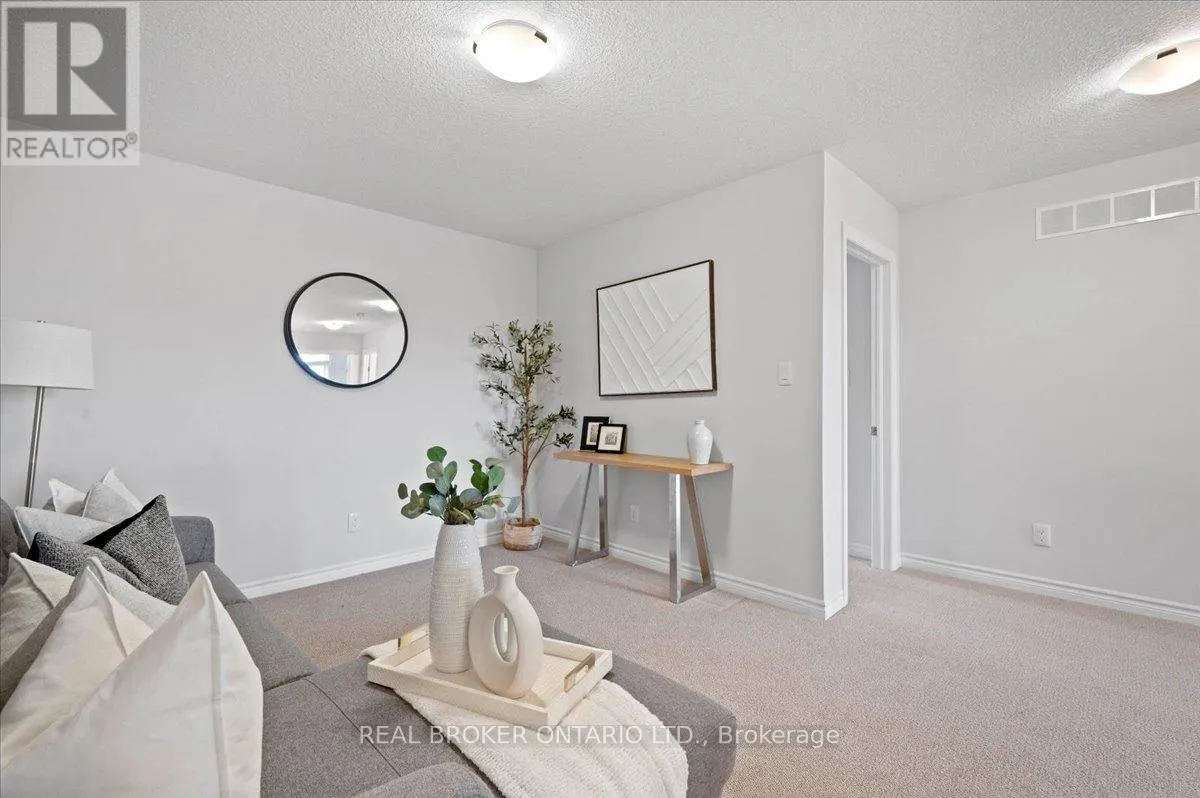 22 - 435 WINCHESTER DRIVE