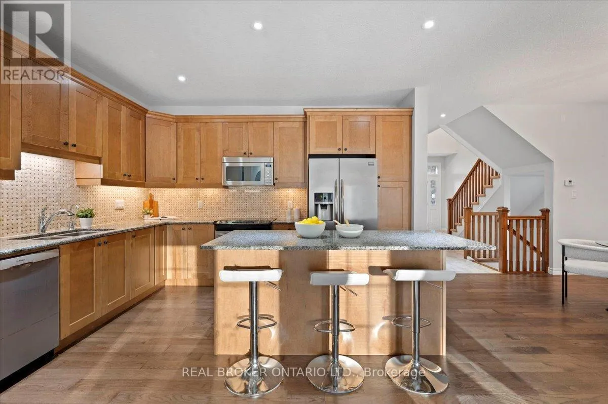 22 - 435 WINCHESTER DRIVE