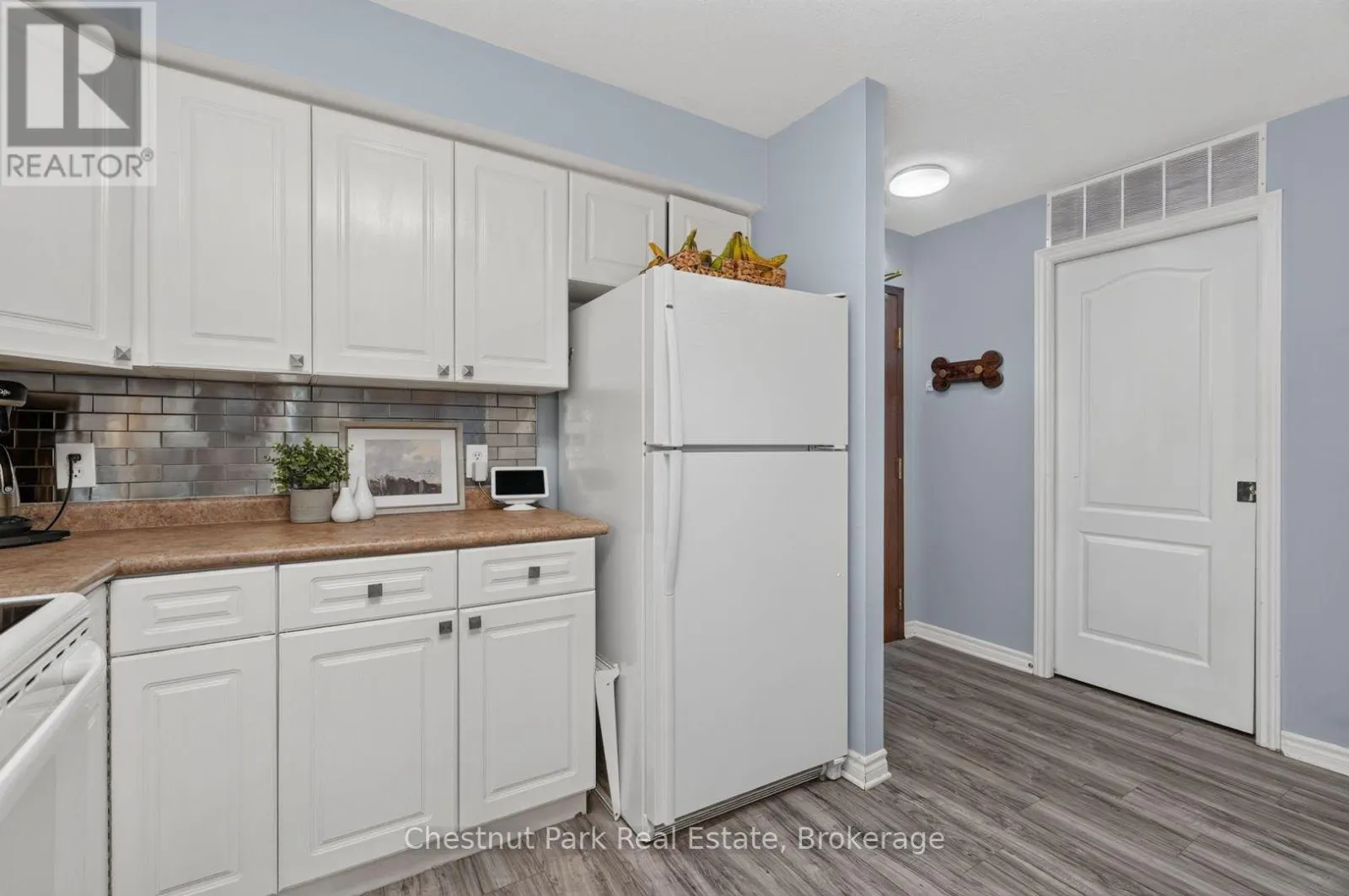 307 - 31 DAIRY LANE #307