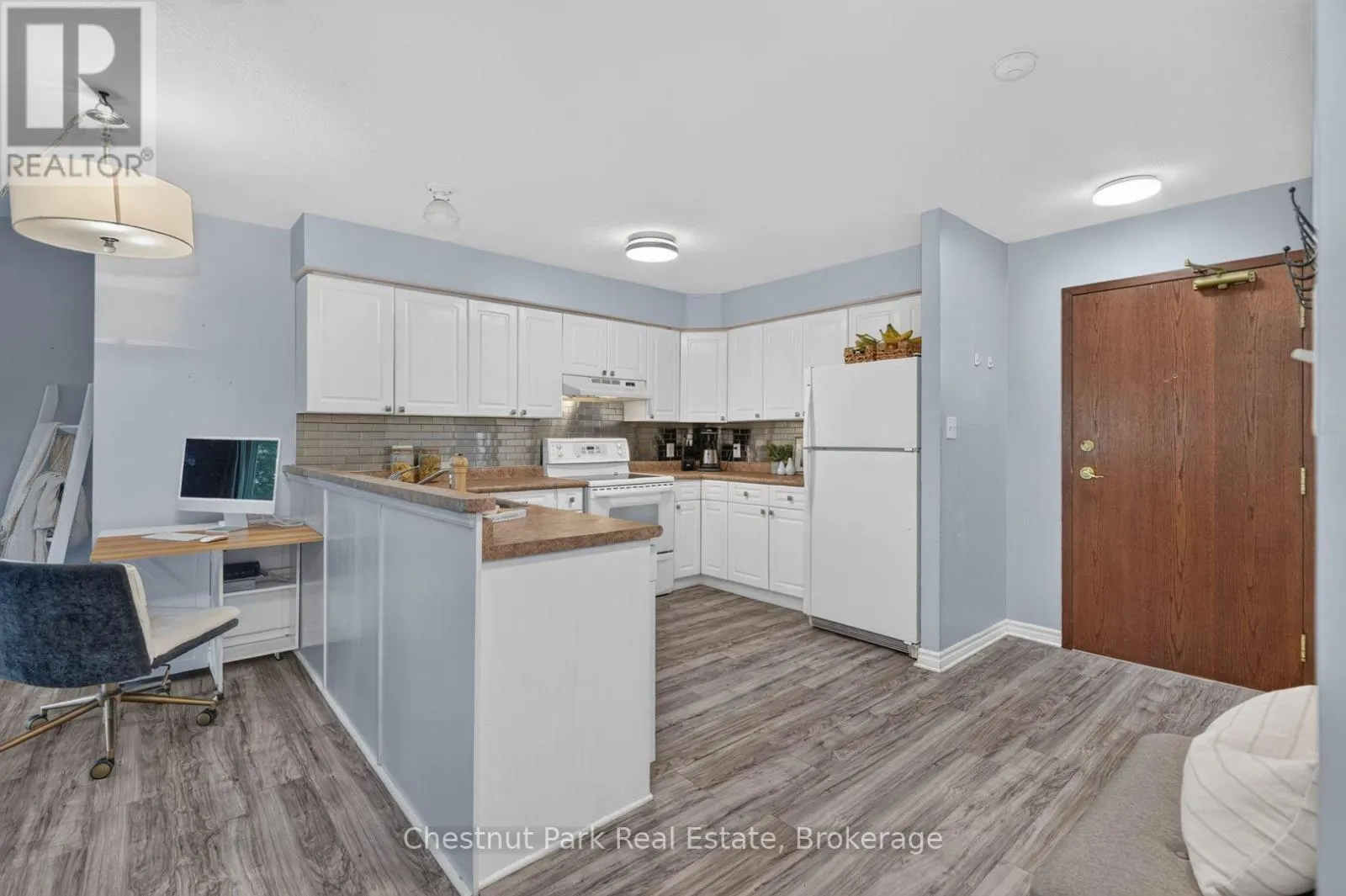 307 - 31 DAIRY LANE #307