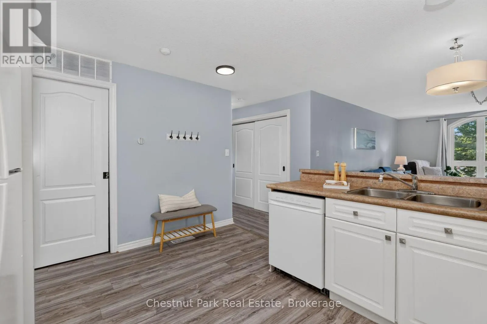 307 - 31 DAIRY LANE #307