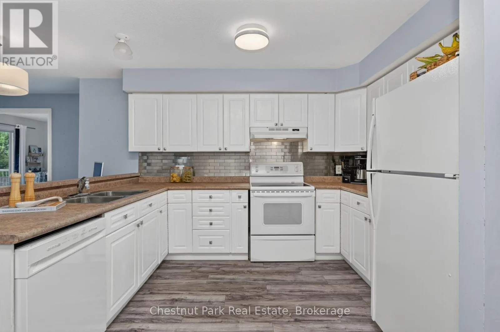 307 - 31 DAIRY LANE #307