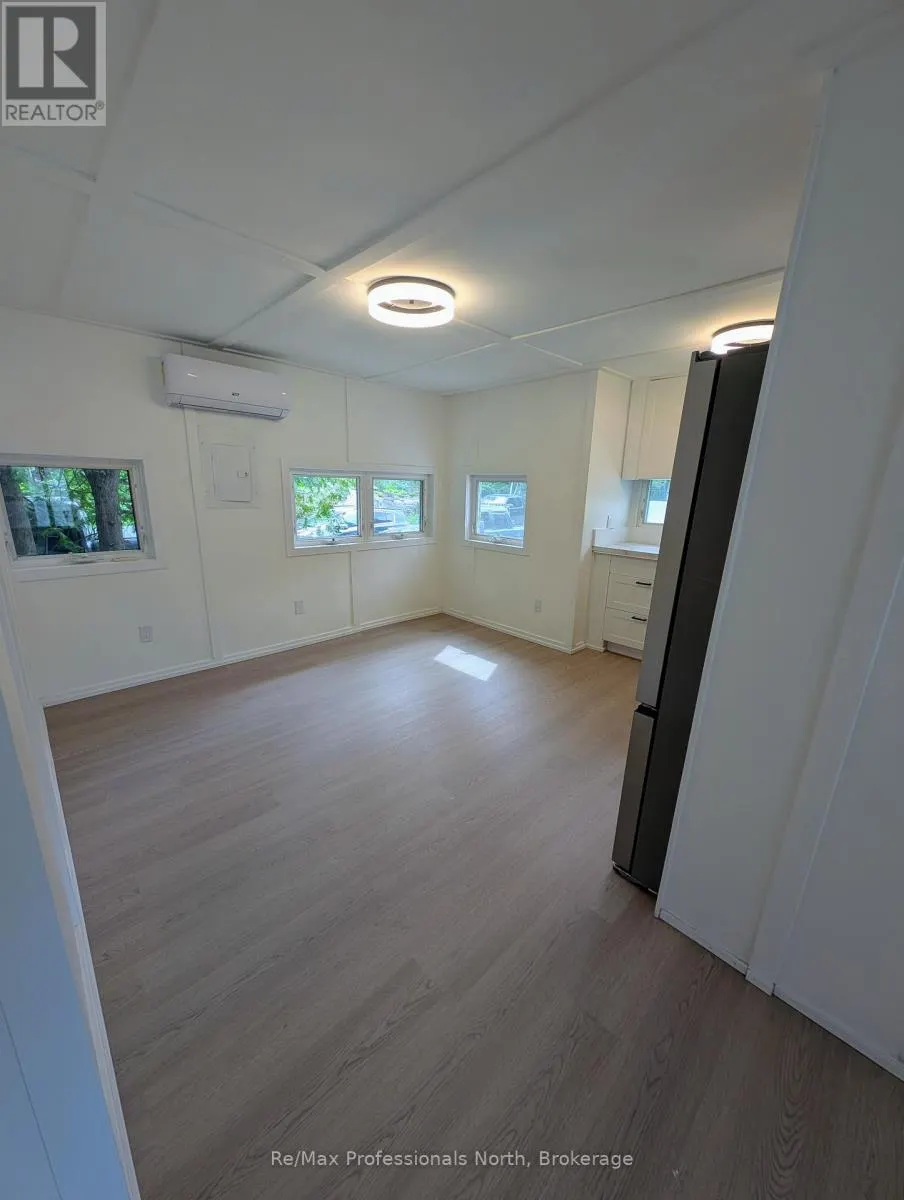 36 - 1007 RACOON ROAD #36