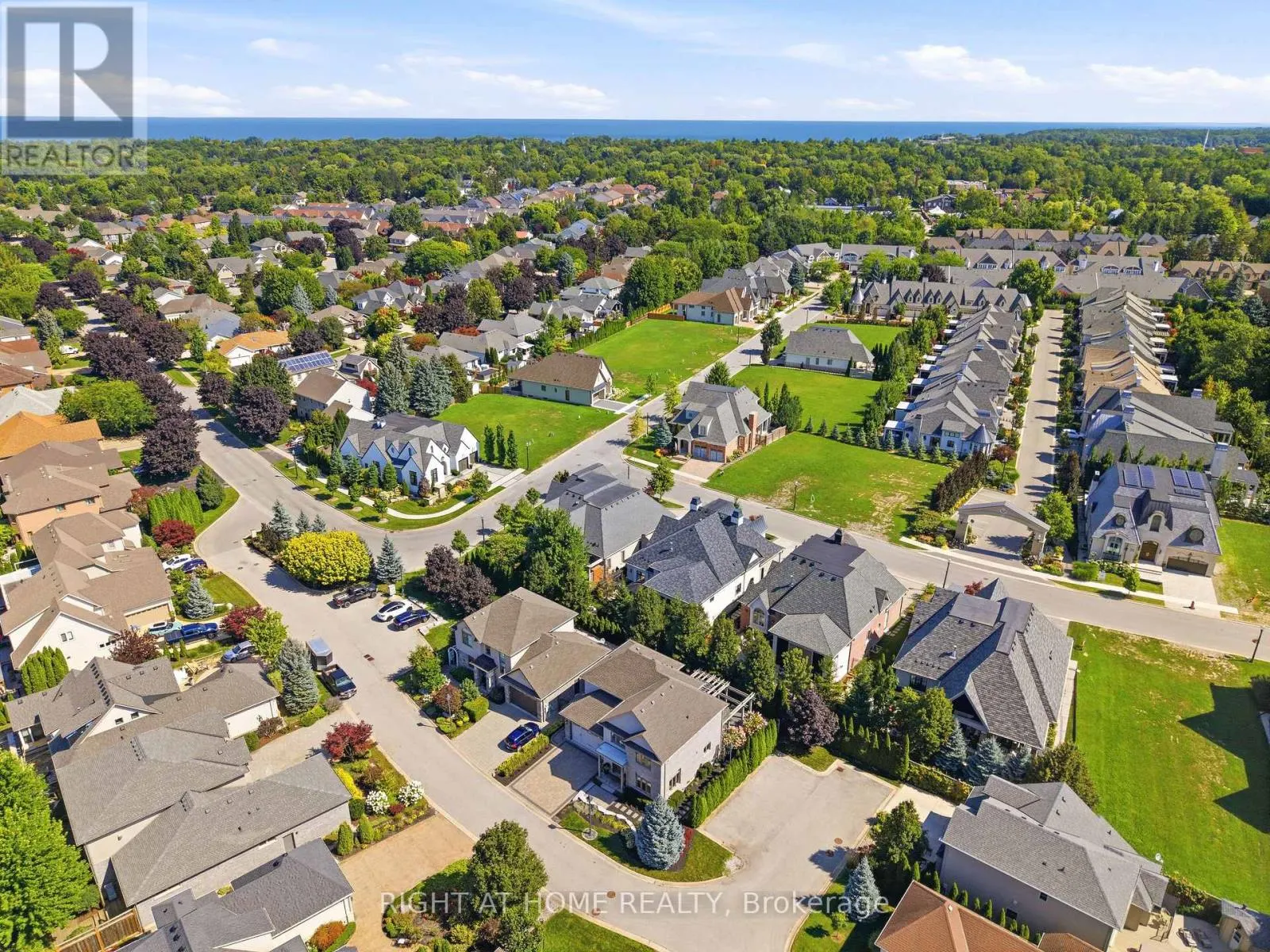 4 MERITAGE LANE