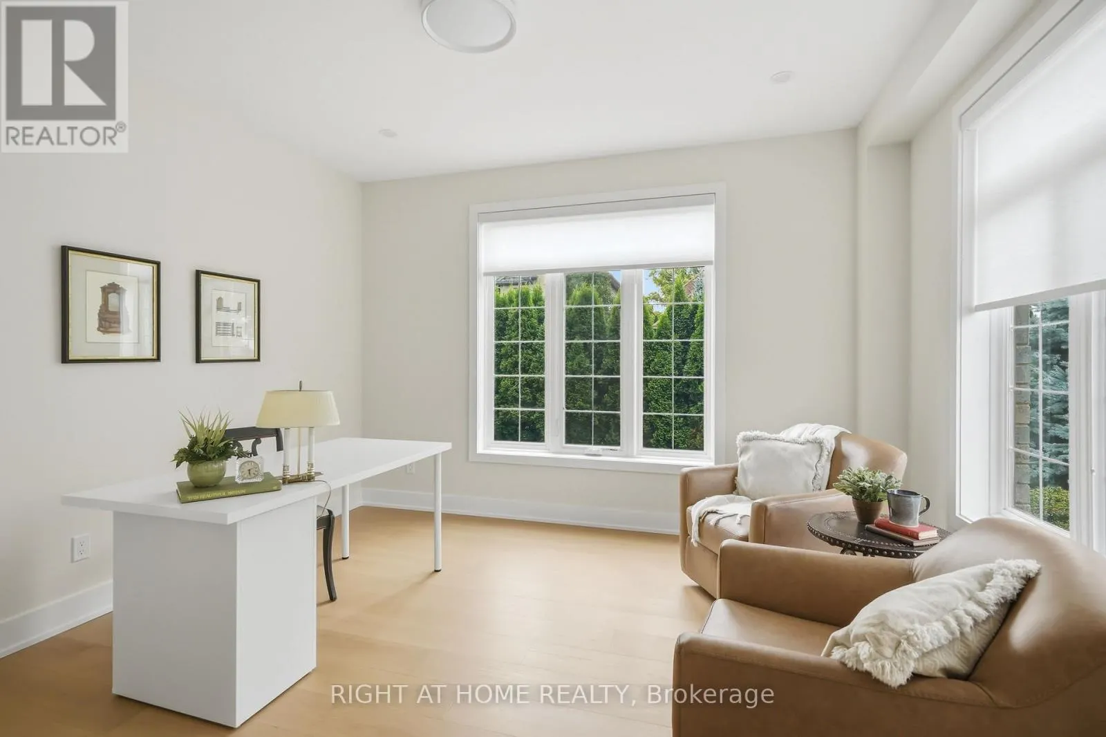 4 MERITAGE LANE