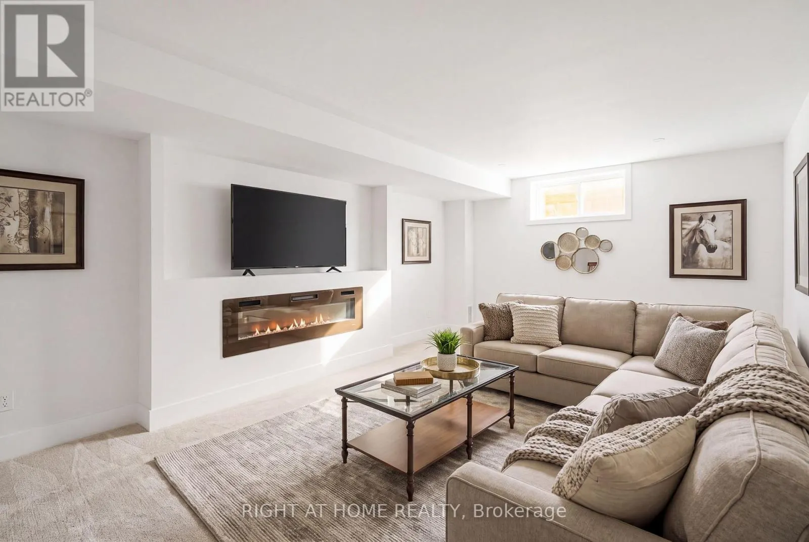 4 MERITAGE LANE