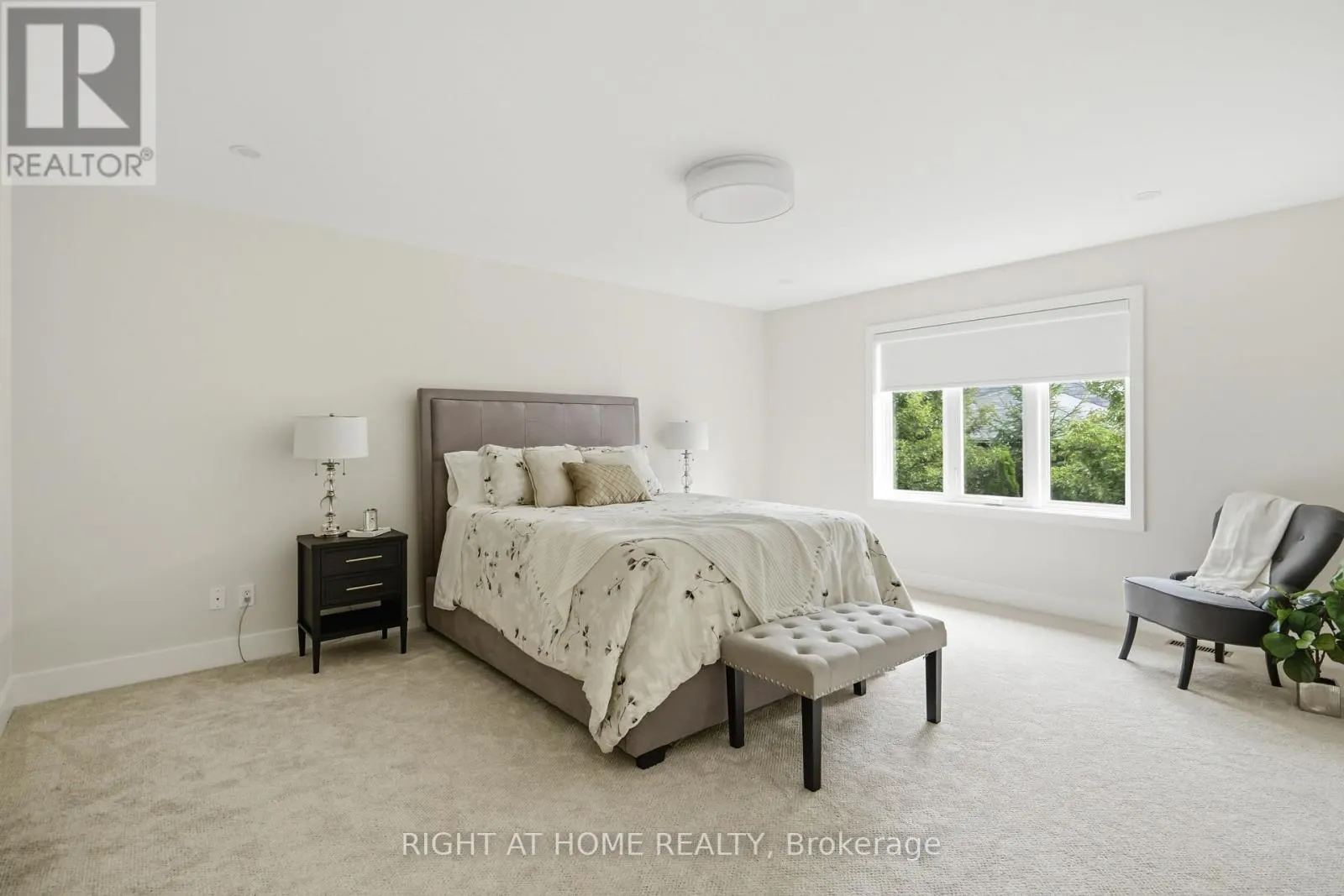 4 MERITAGE LANE