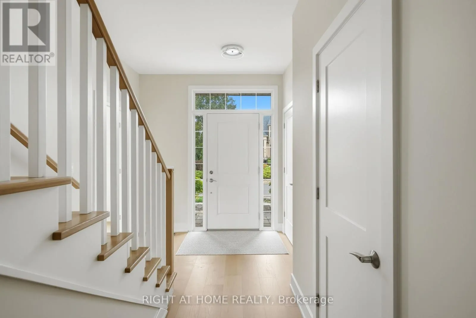 4 MERITAGE LANE