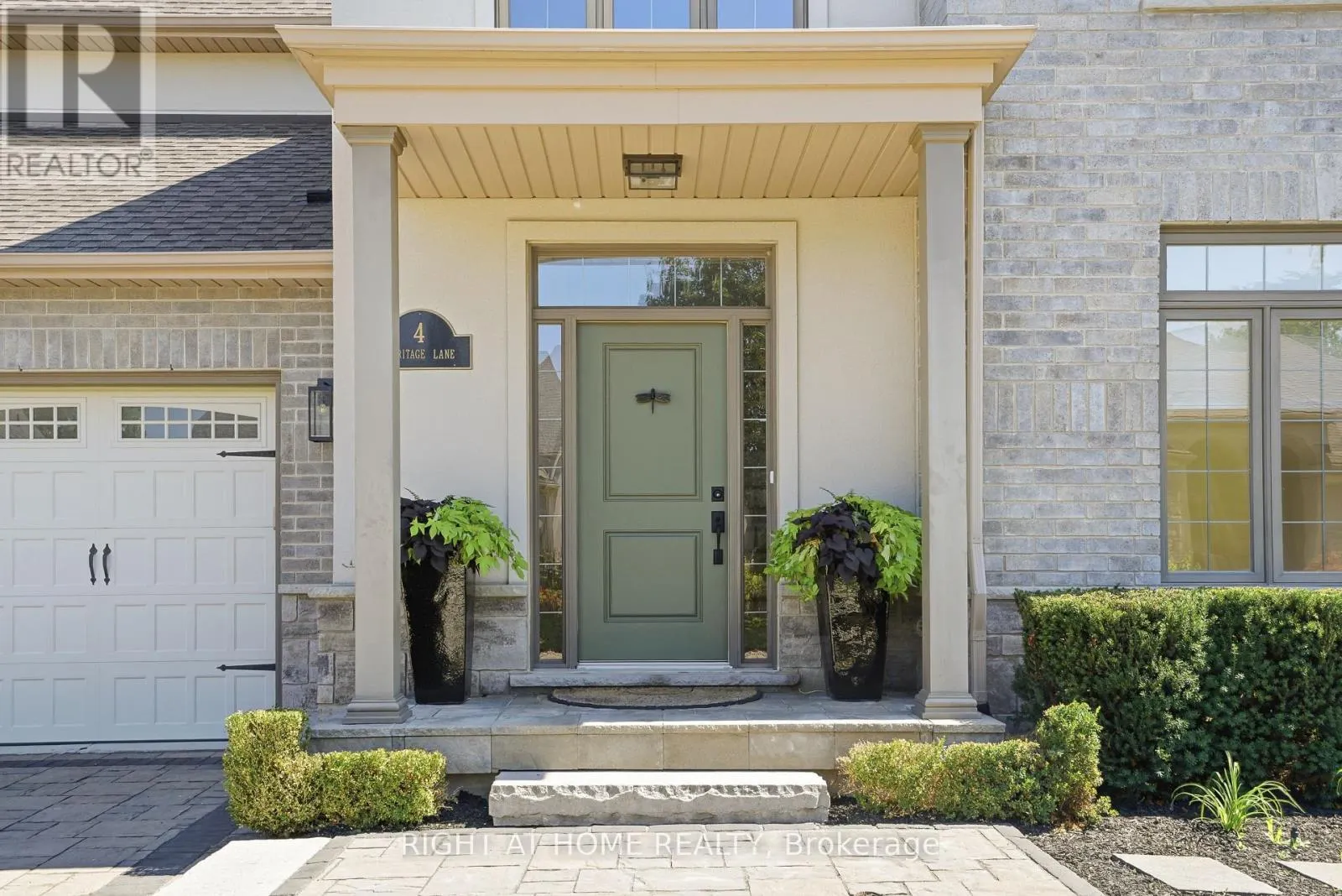 4 MERITAGE LANE