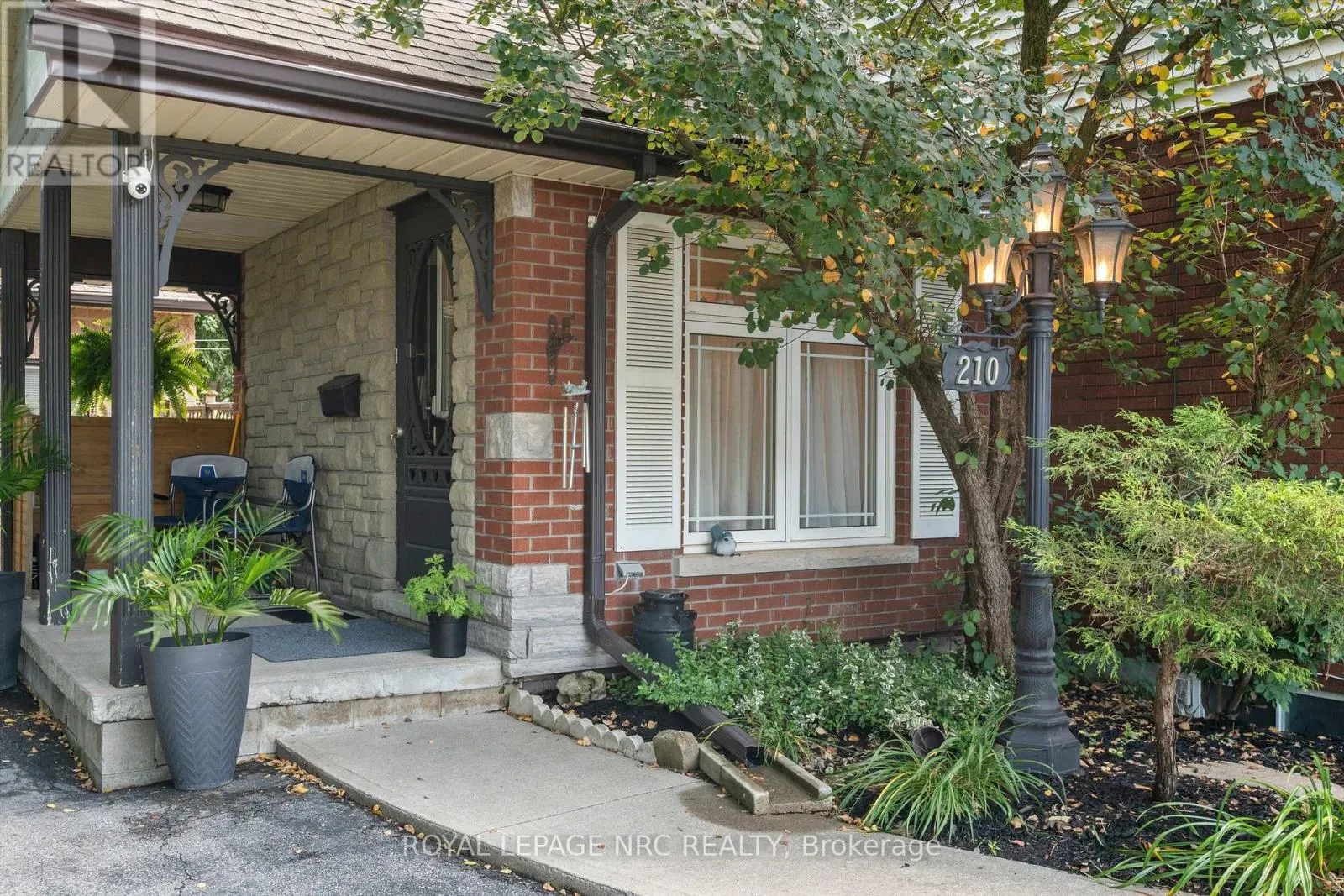 210 ONTARIO STREET