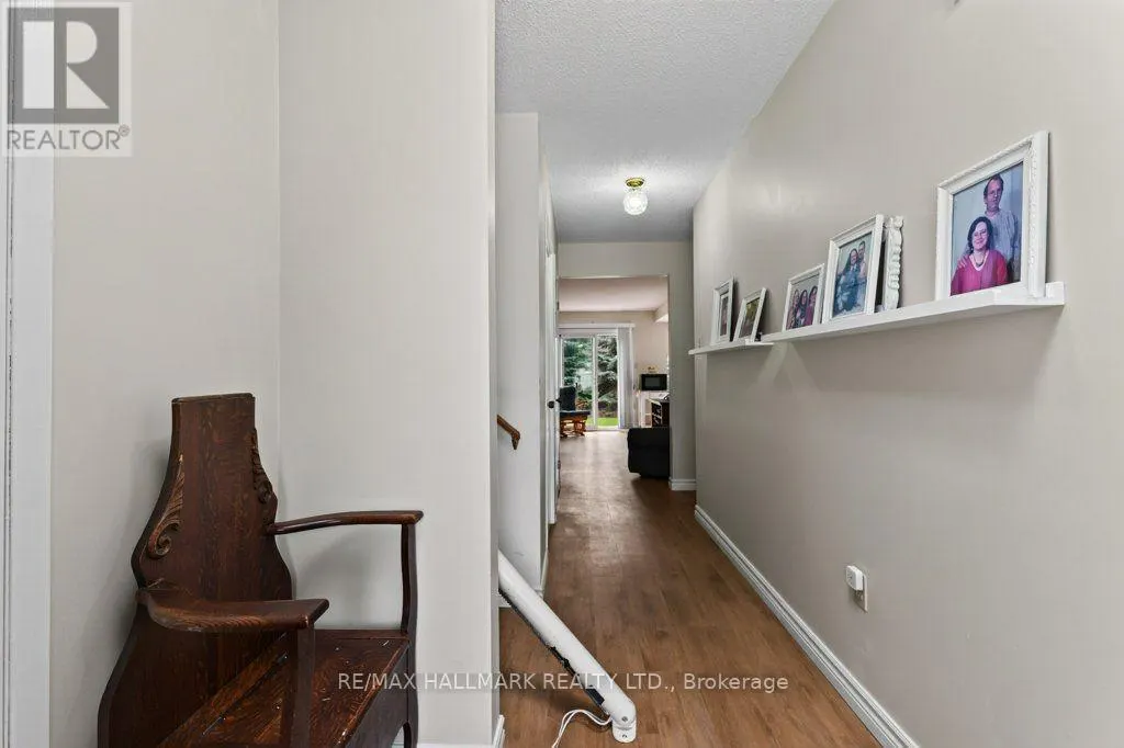 10 - 5006 FRIESEN BOULEVARD