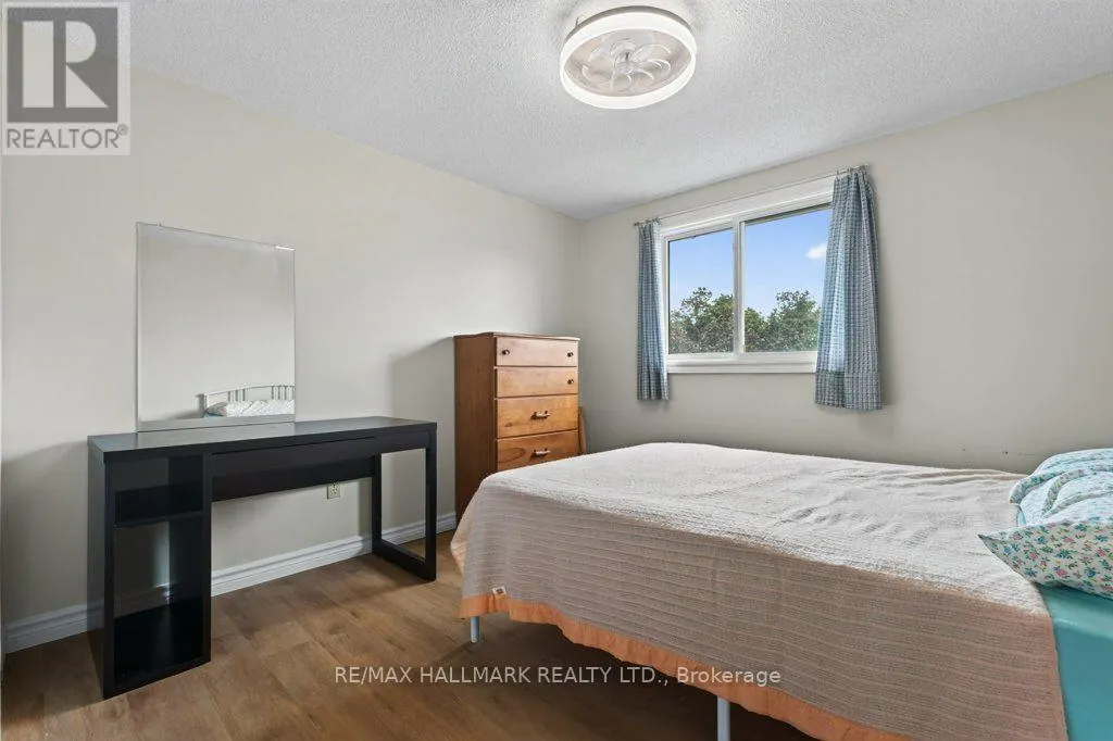 10 - 5006 FRIESEN BOULEVARD