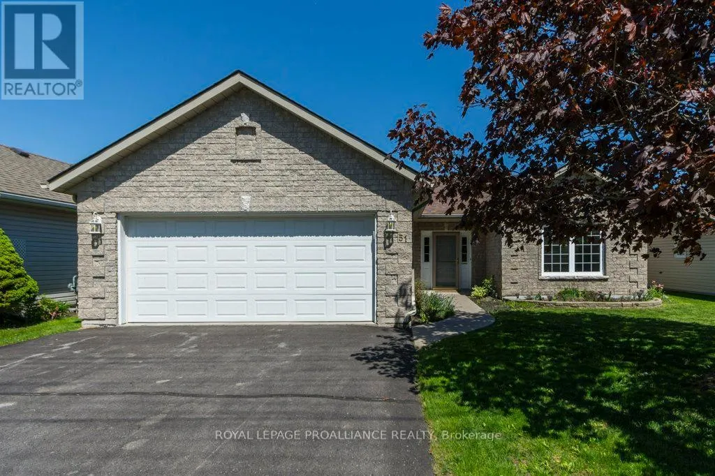 51 APPLEWOOD DRIVE