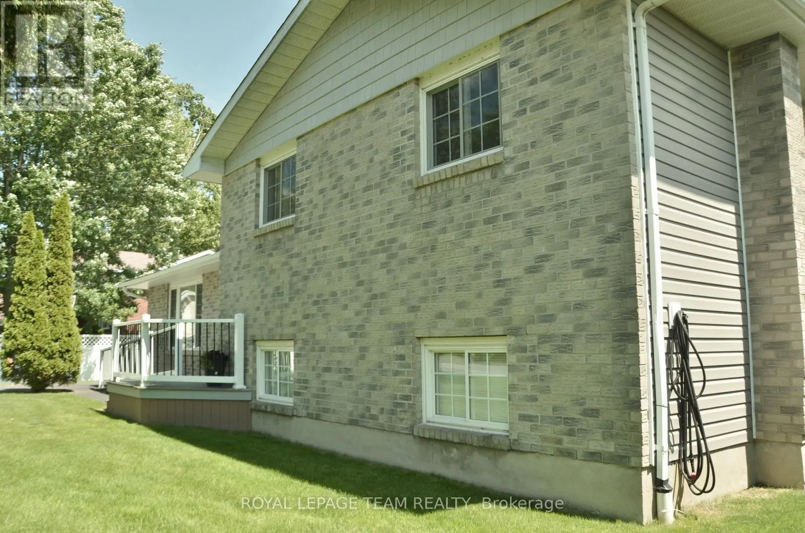 12078 LAKESHORE DRIVE E