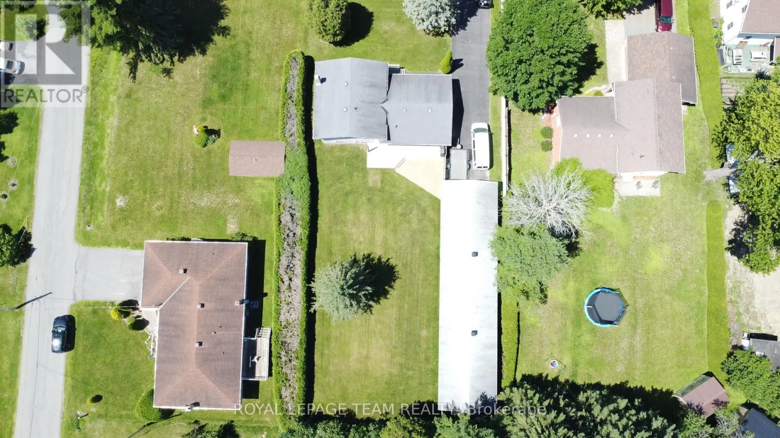 12078 LAKESHORE DRIVE E
