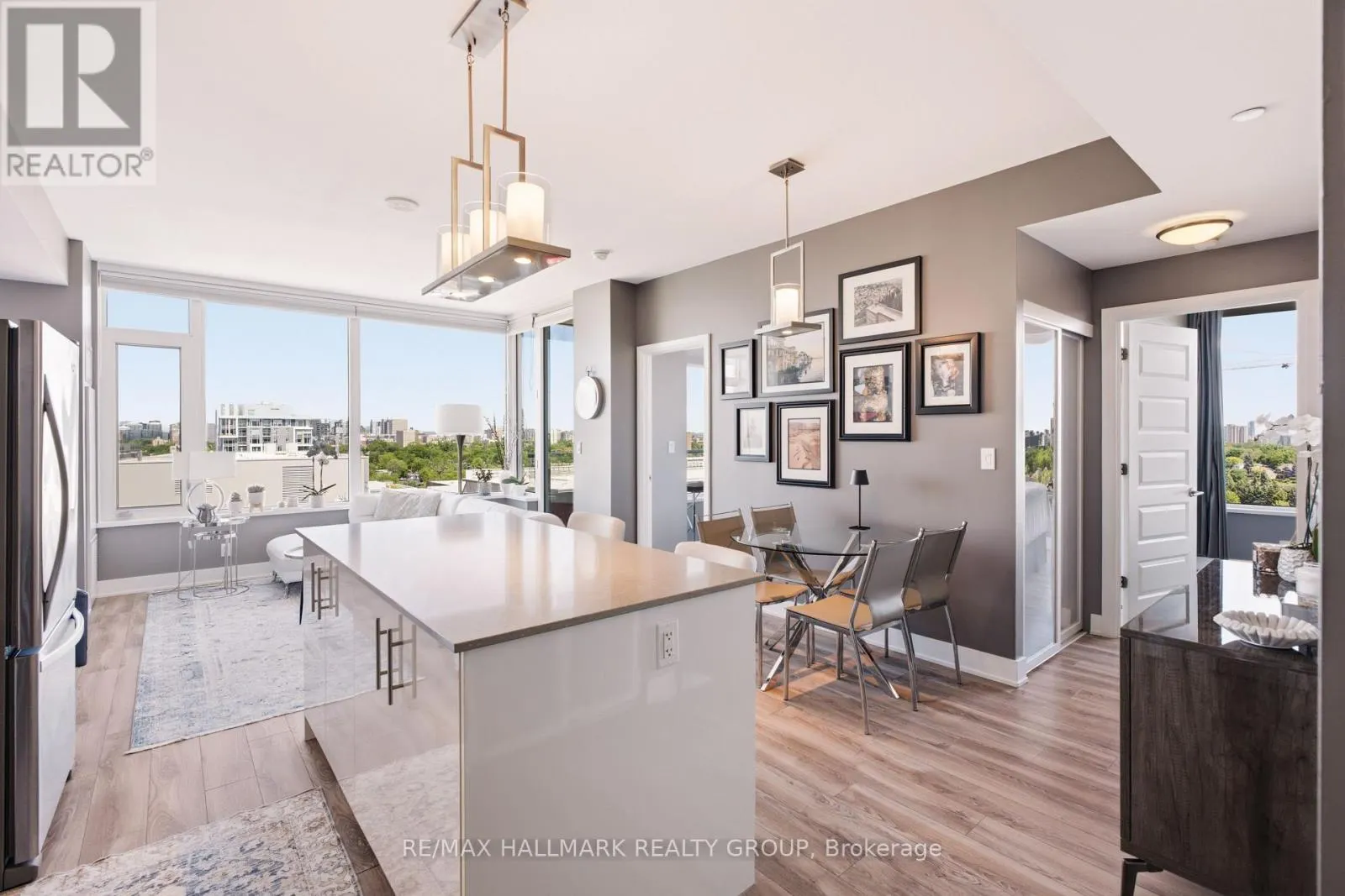 1205 - 1035 BANK STREET