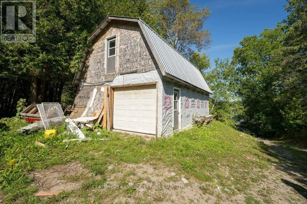 74 COTTAGE LANE