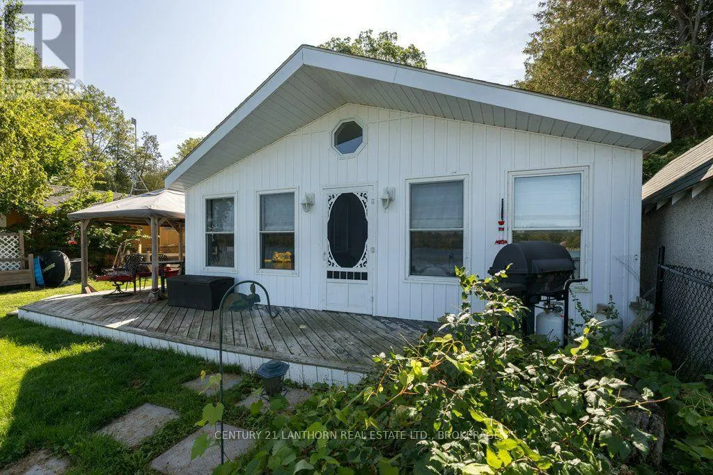74 COTTAGE LANE