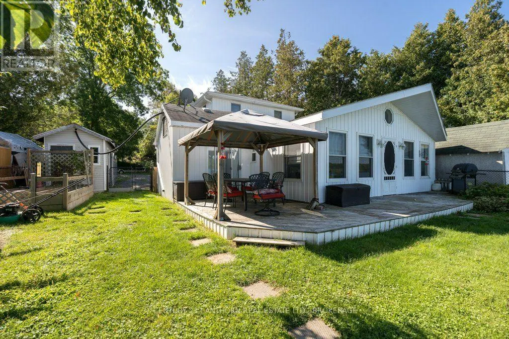 74 COTTAGE LANE